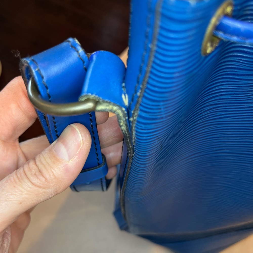 Louis Vuitton Auth Blue Epi Noe GM Leather Drawstring Shoulder Bag VTG ‘81, EUC - Picture 8 of 17